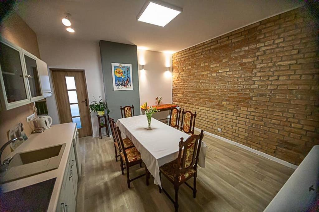 Apartament Rynek Leśna Εξωτερικό φωτογραφία