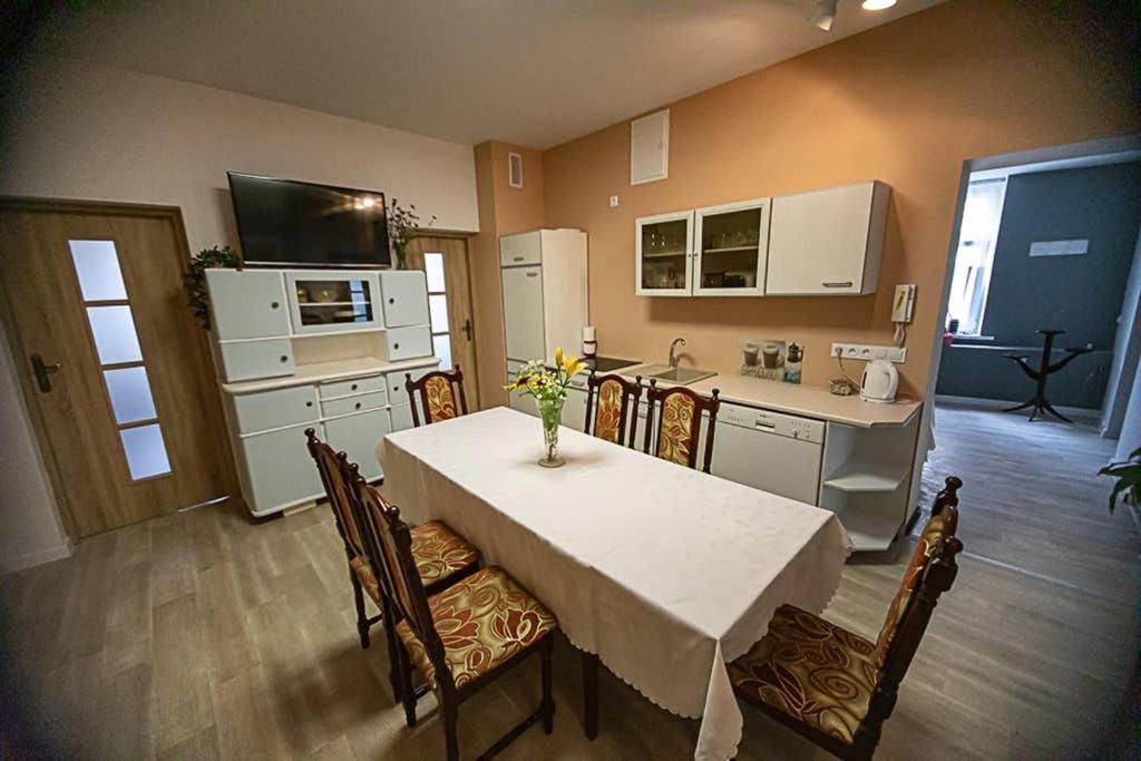 Apartament Rynek Leśna Εξωτερικό φωτογραφία